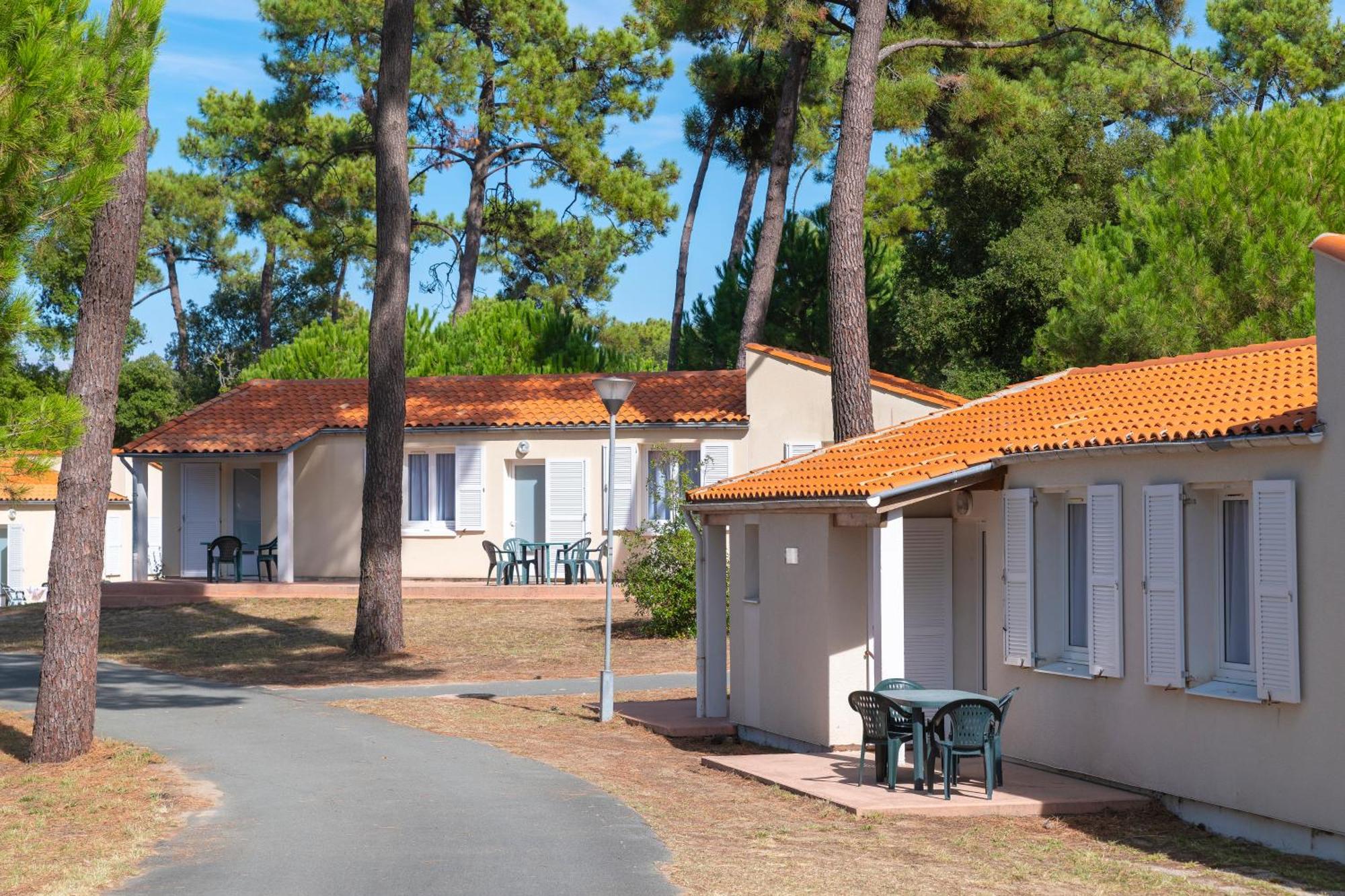 Hotel Azureva Ile D'Oleron Grand-Village-Plage Exterior foto